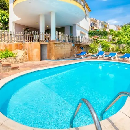 Sleeps 10 Pool Wifi Lloret de Mar